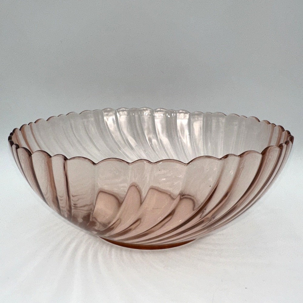 Arcoroc Serving Bowl 10 Inch Pink Rosaline Swirl Scalloped Glass France